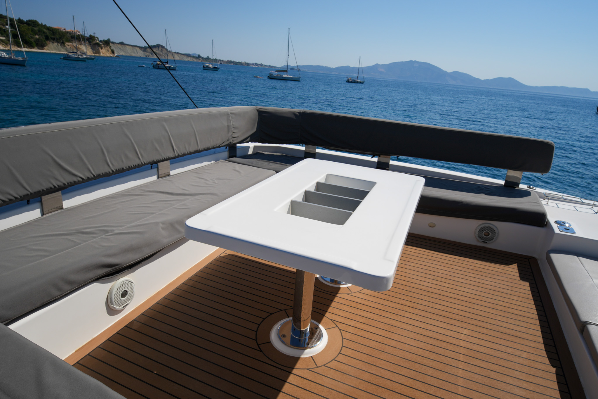 DREAM TEAM Leopard 50 catamaran for sale