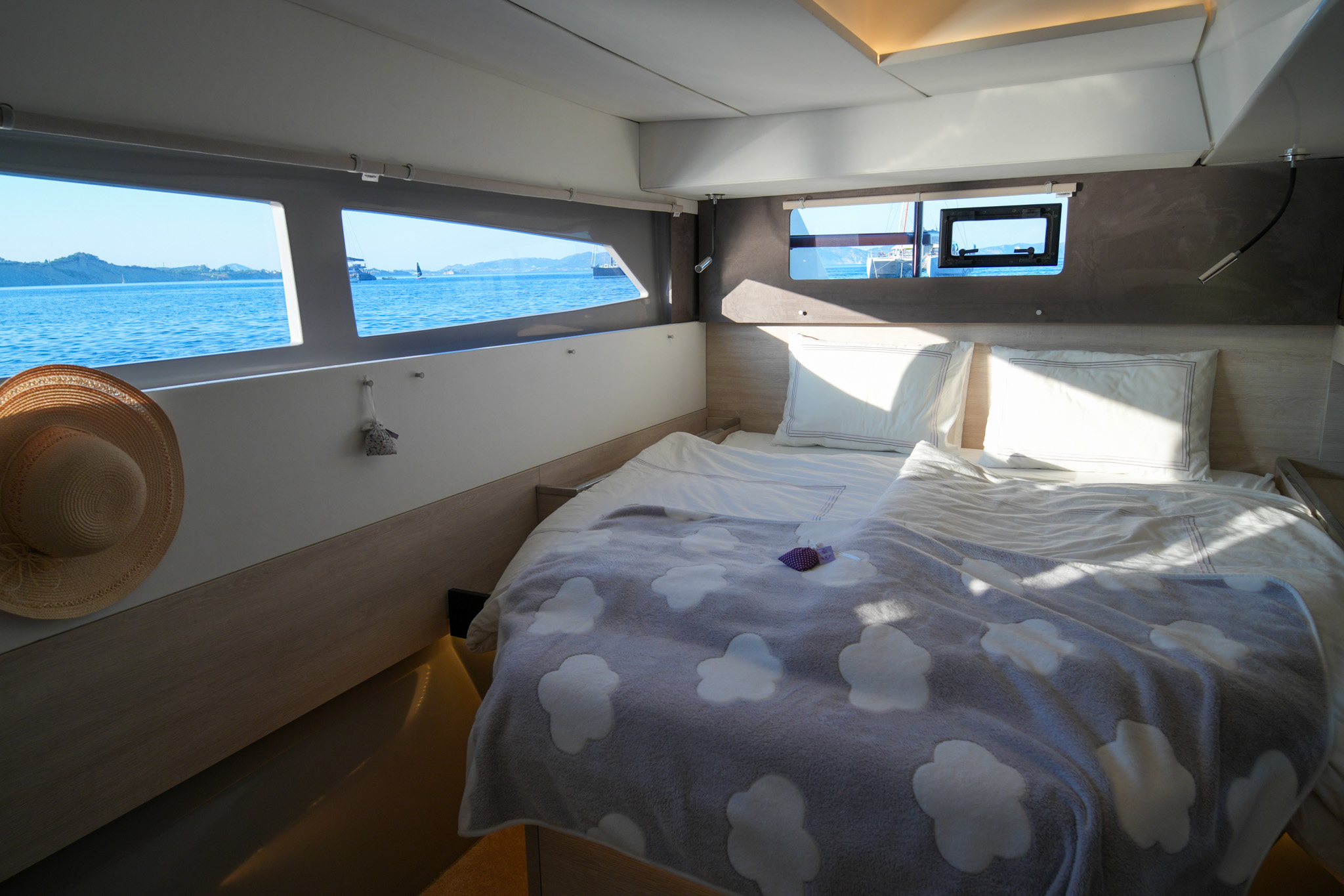 DREAM TEAM Leopard 50 catamaran for sale