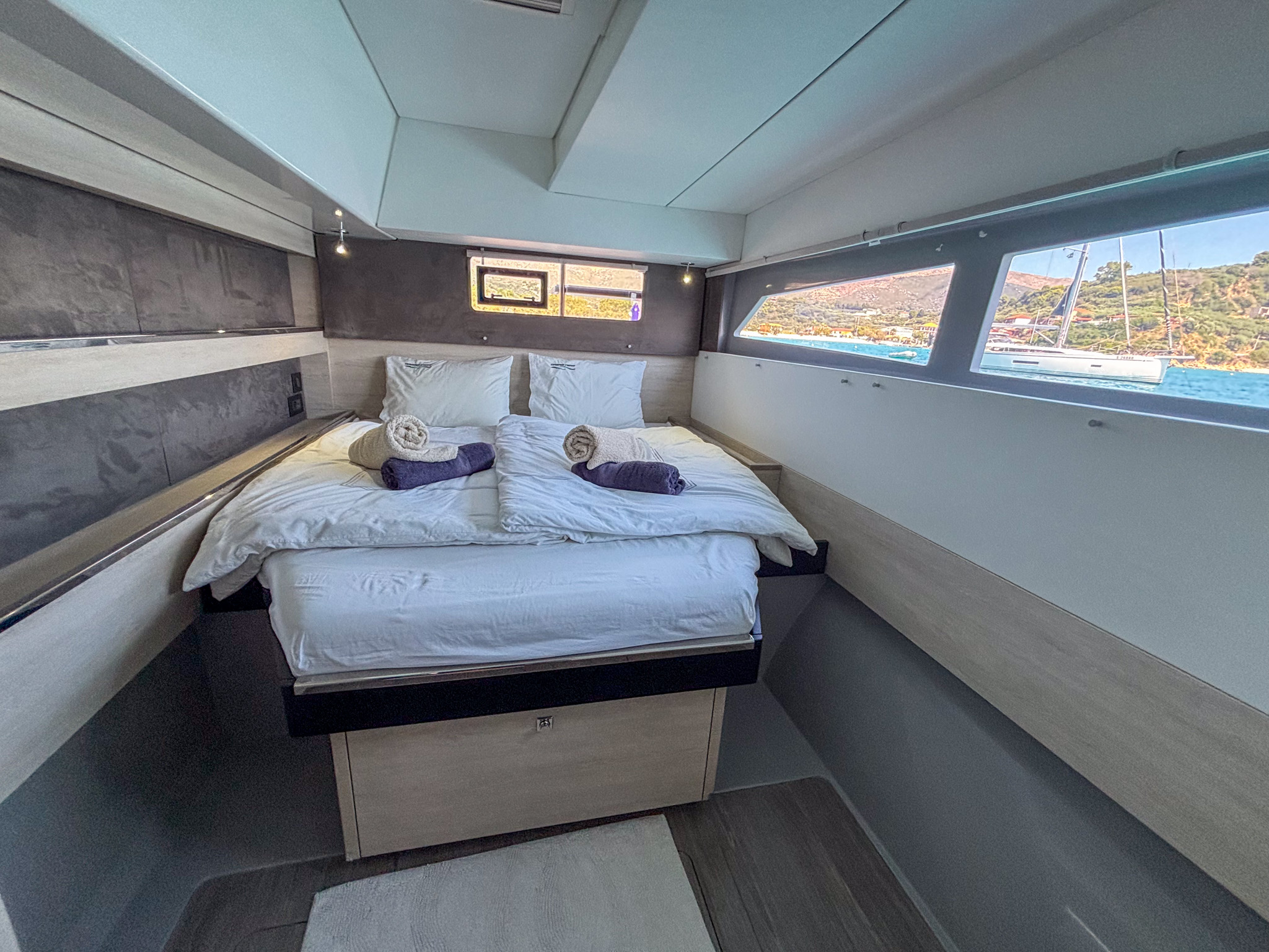 DREAM TEAM Leopard 50 catamaran for sale