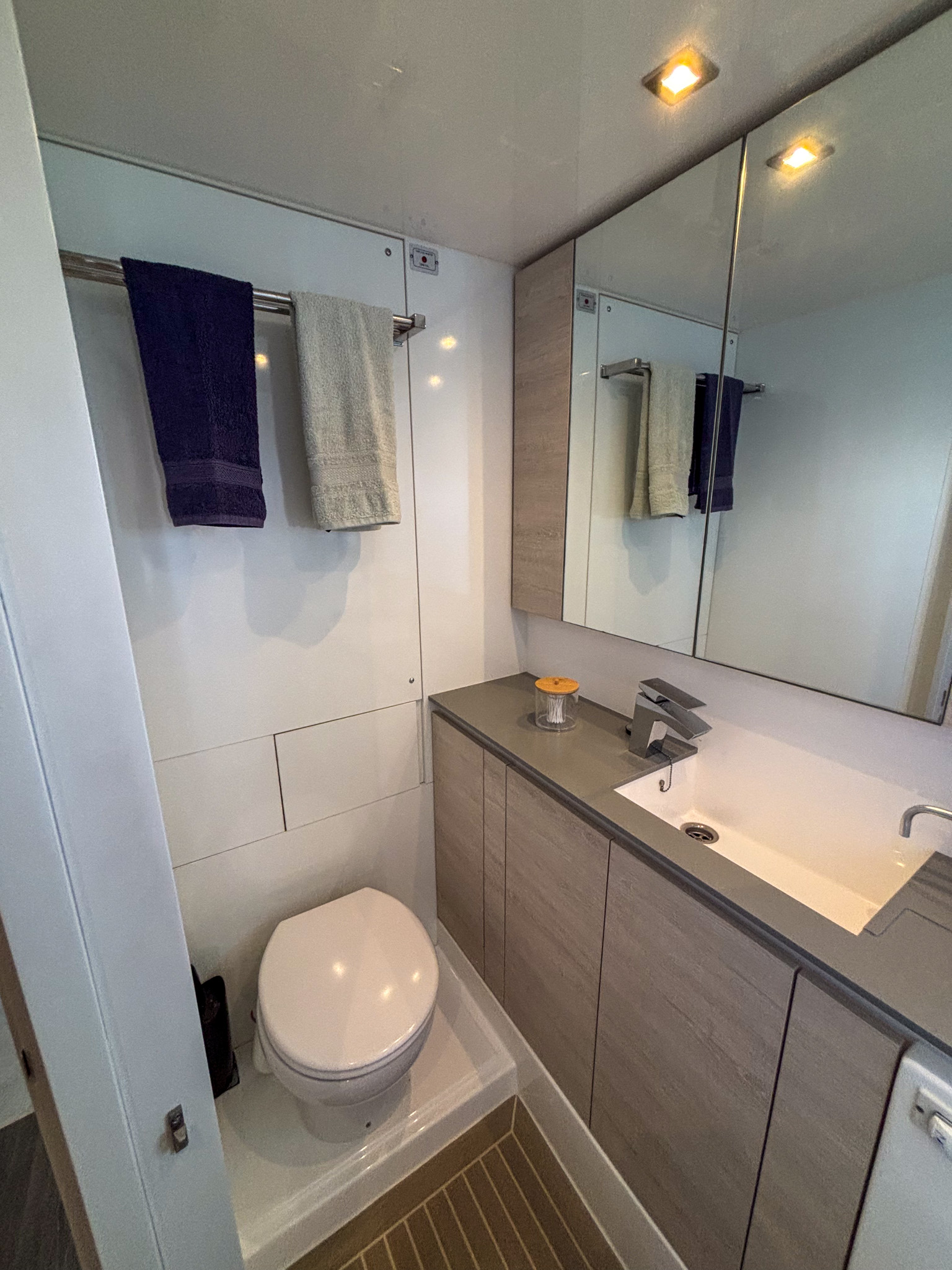 DREAM TEAM Leopard 50 catamaran for sale