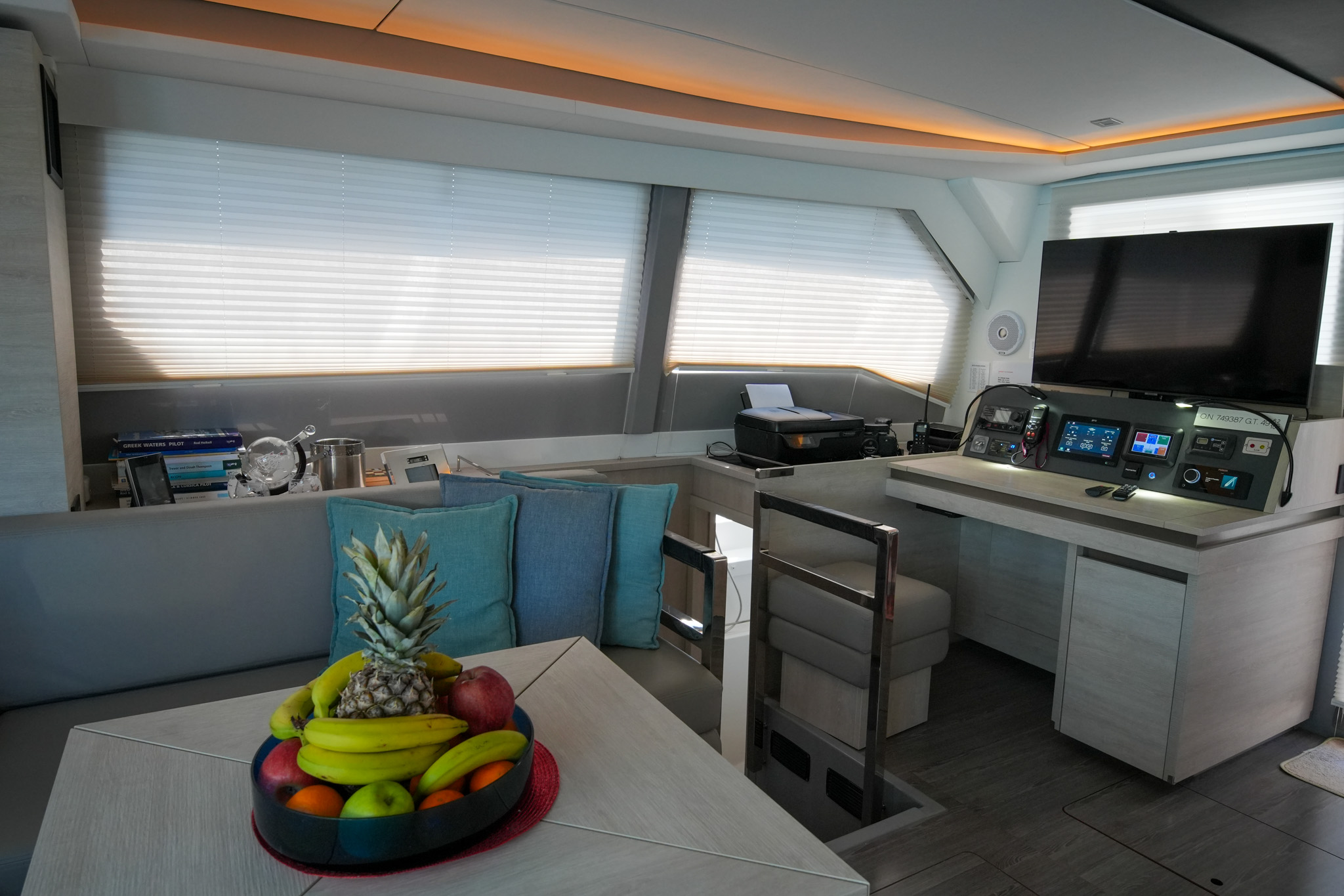 DREAM TEAM Leopard 50 catamaran for sale
