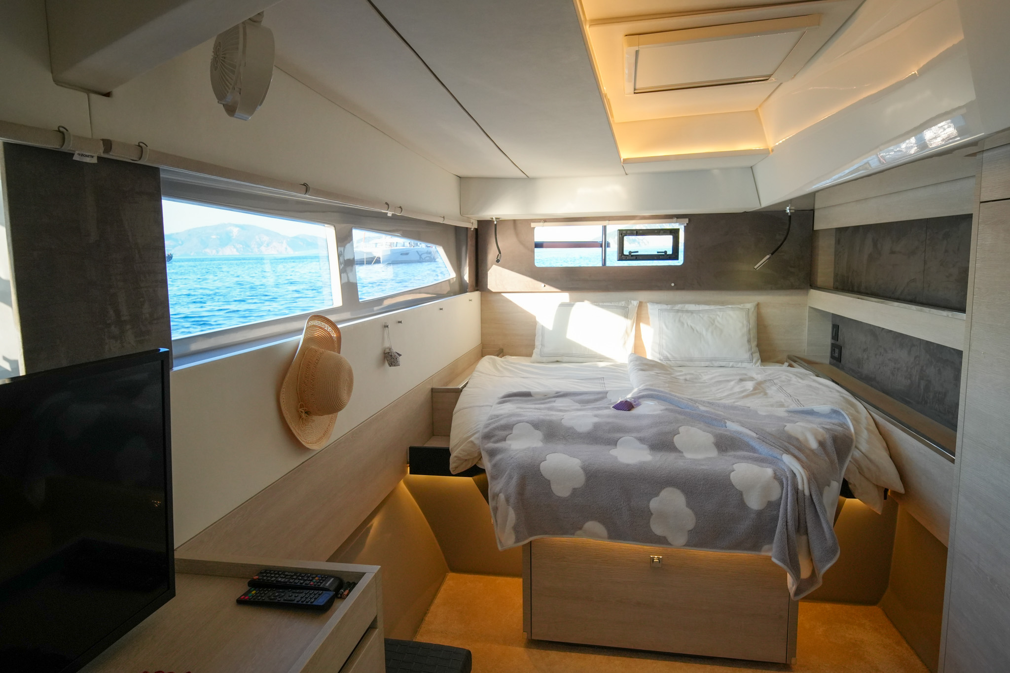 DREAM TEAM Leopard 50 catamaran for sale