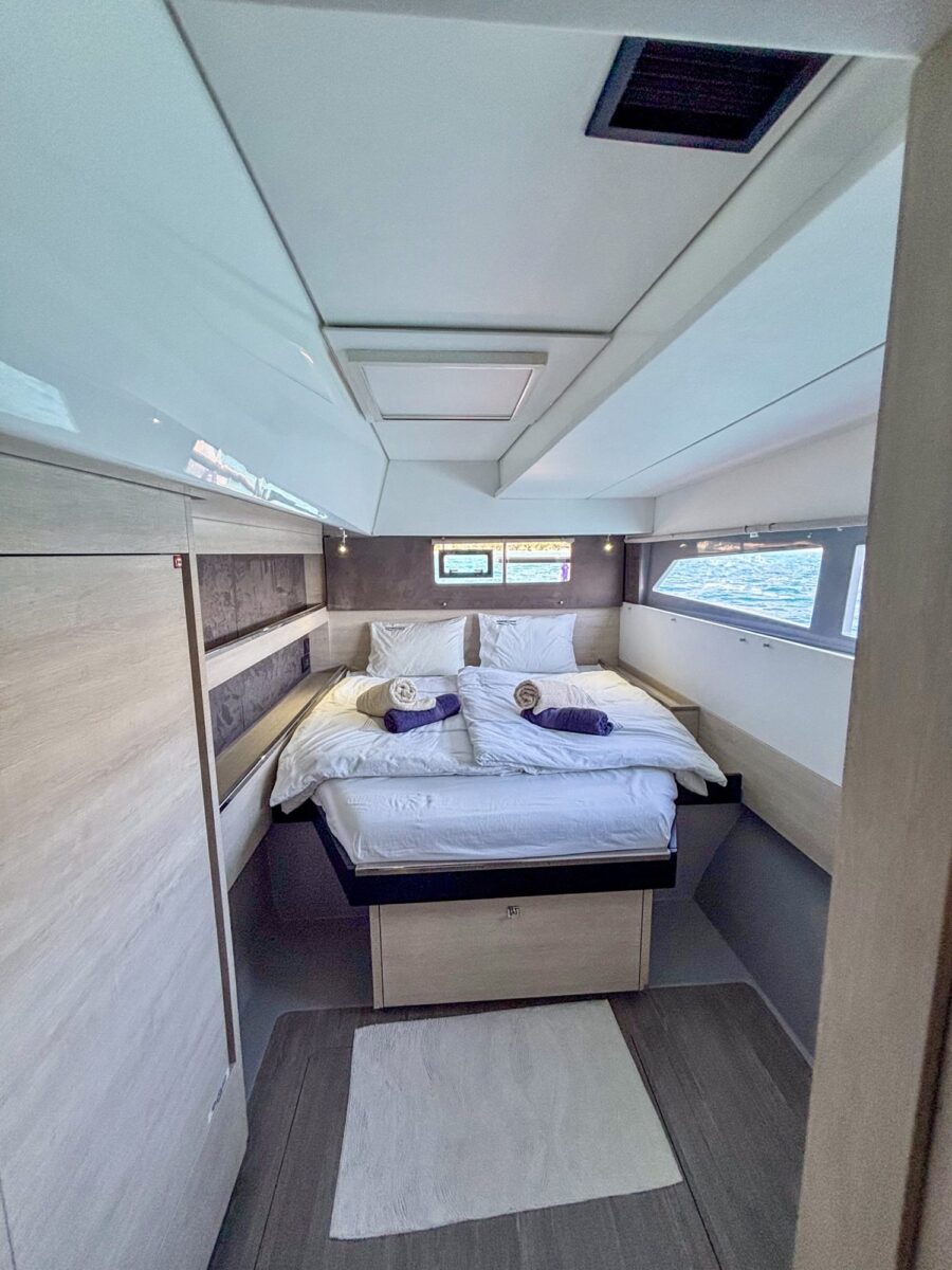 Leopard 50 catamaran Dream Team for sale – cabin-1 photo 12
