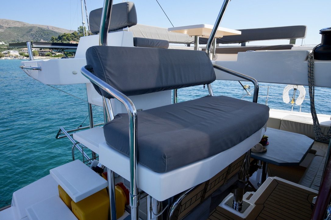 Leopard 50 catamaran Dream Team for sale – systems and engineering photo 04