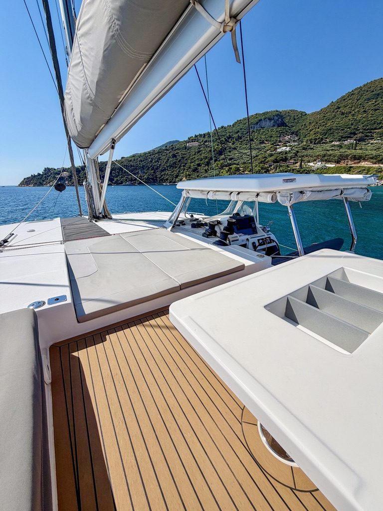 Leopard 50 catamaran Dream Team for sale – systems and engineering photo 13