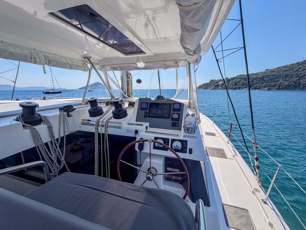 Leopard 50 catamaran Dream Team for sale – systems and engineering photo 14