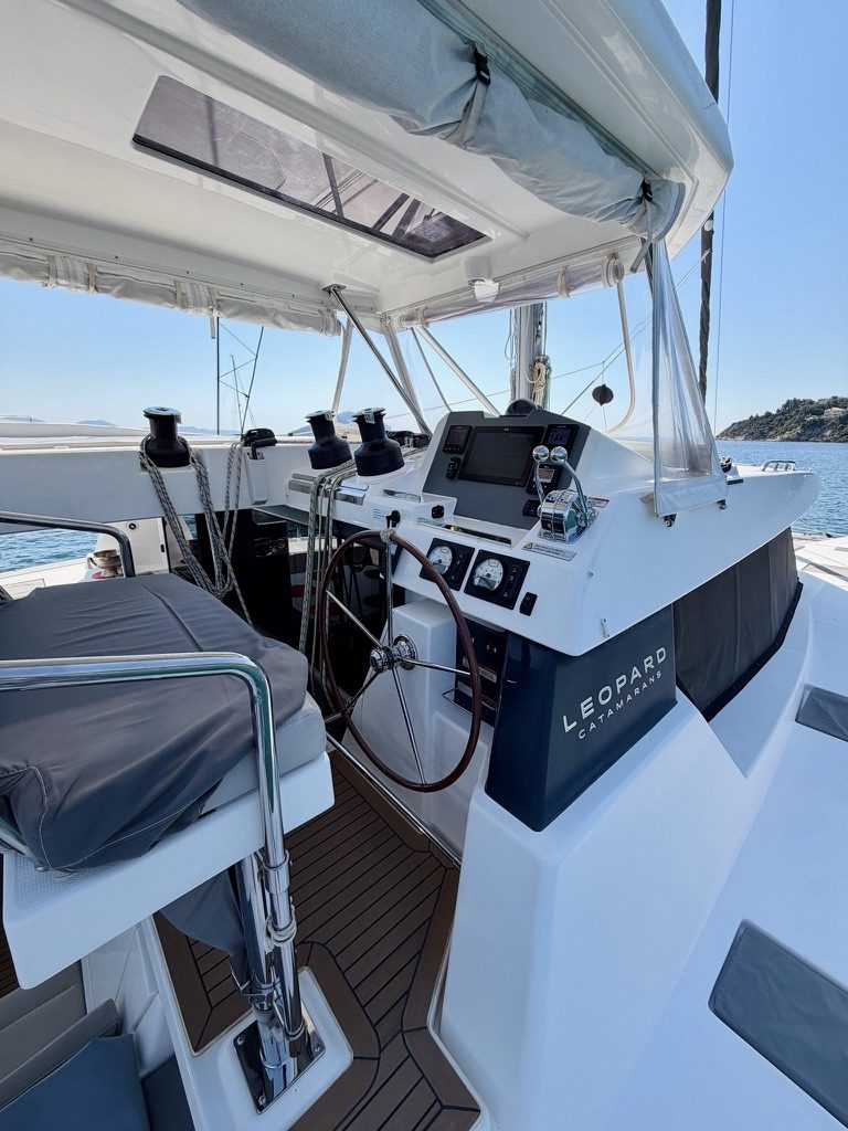 Leopard 50 catamaran Dream Team for sale – systems and engineering photo 46