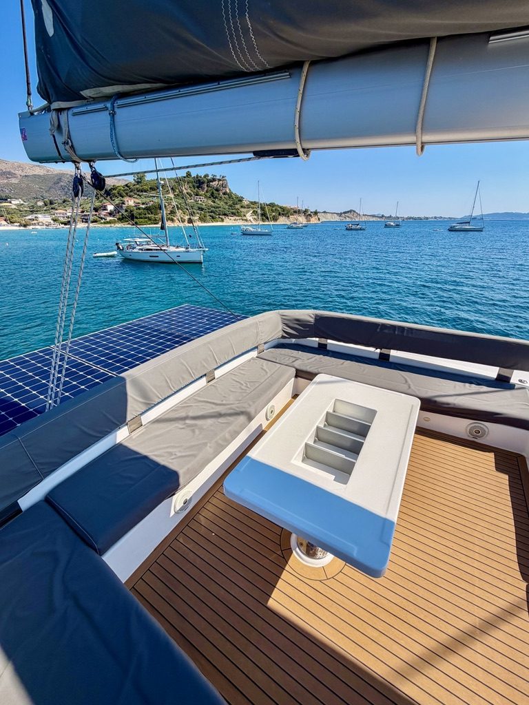 Leopard 50 catamaran Dream Team for sale – systems and engineering photo 58