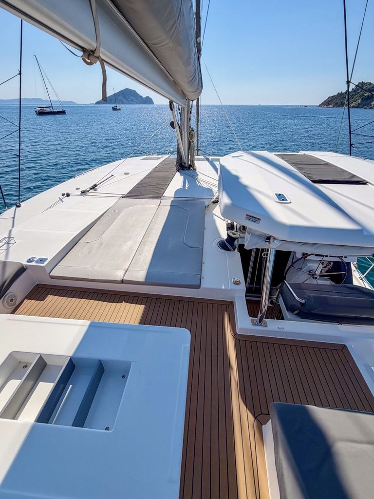 Leopard 50 catamaran Dream Team for sale – systems and engineering photo 63