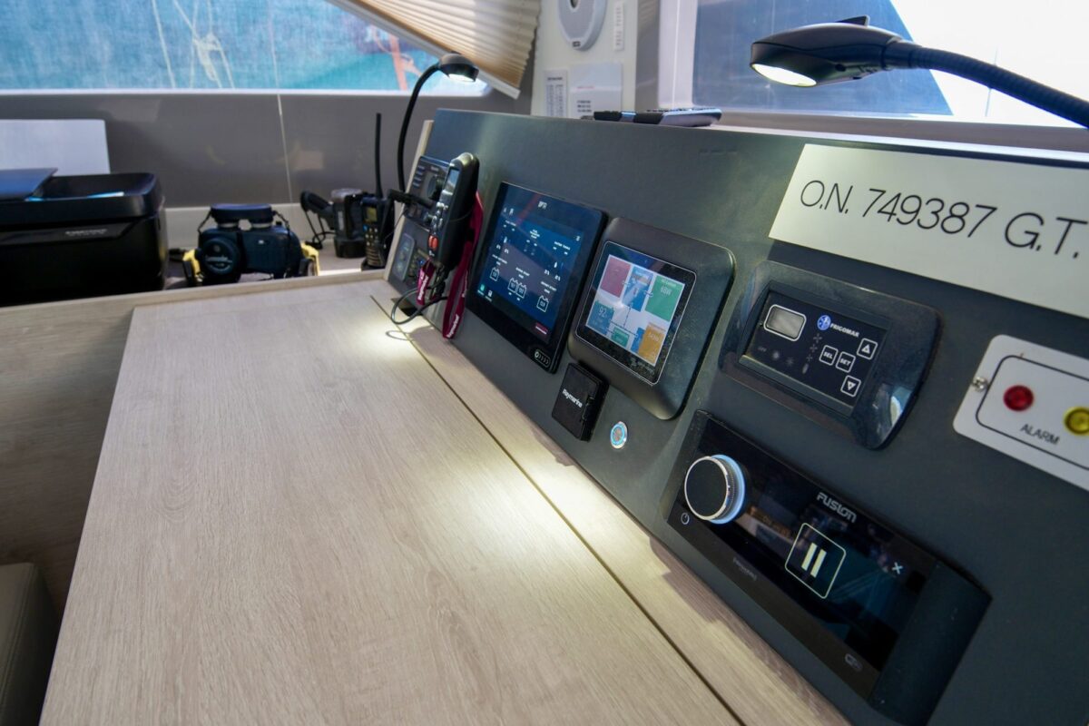 Leopard 50 catamaran Dream Team for sale – systems and engineering photo 05